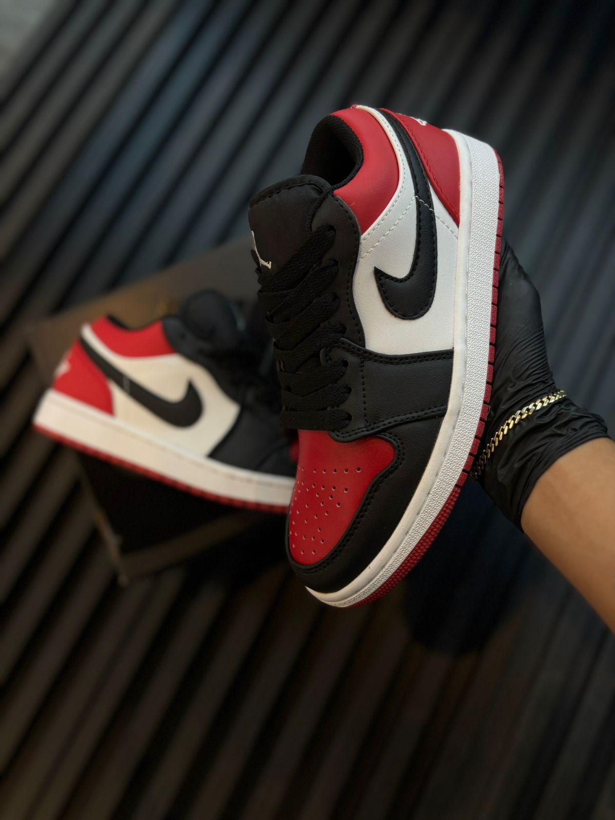 Jordan Low Rojo/Negro