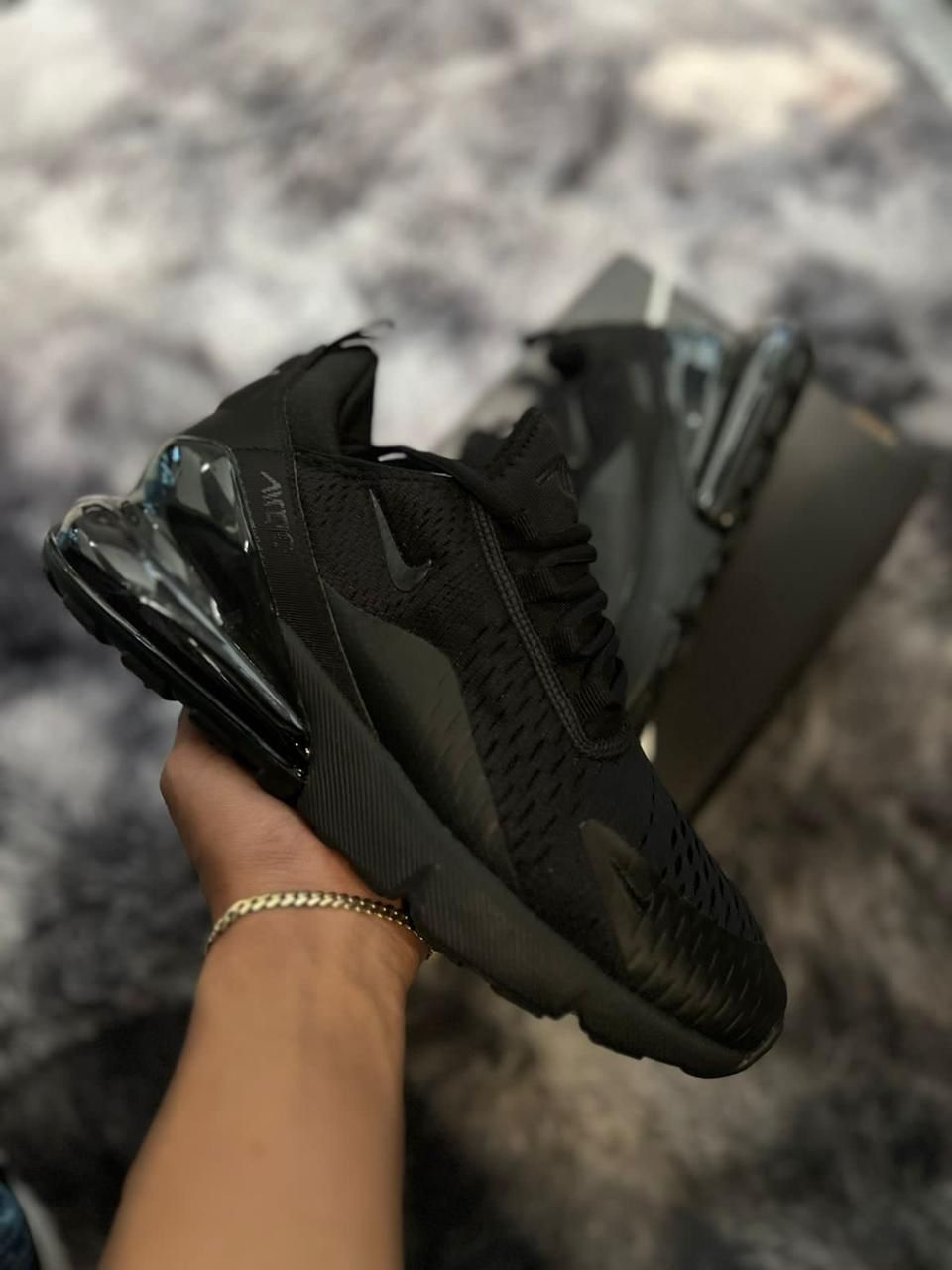 Nike Air Max 720 Total Black