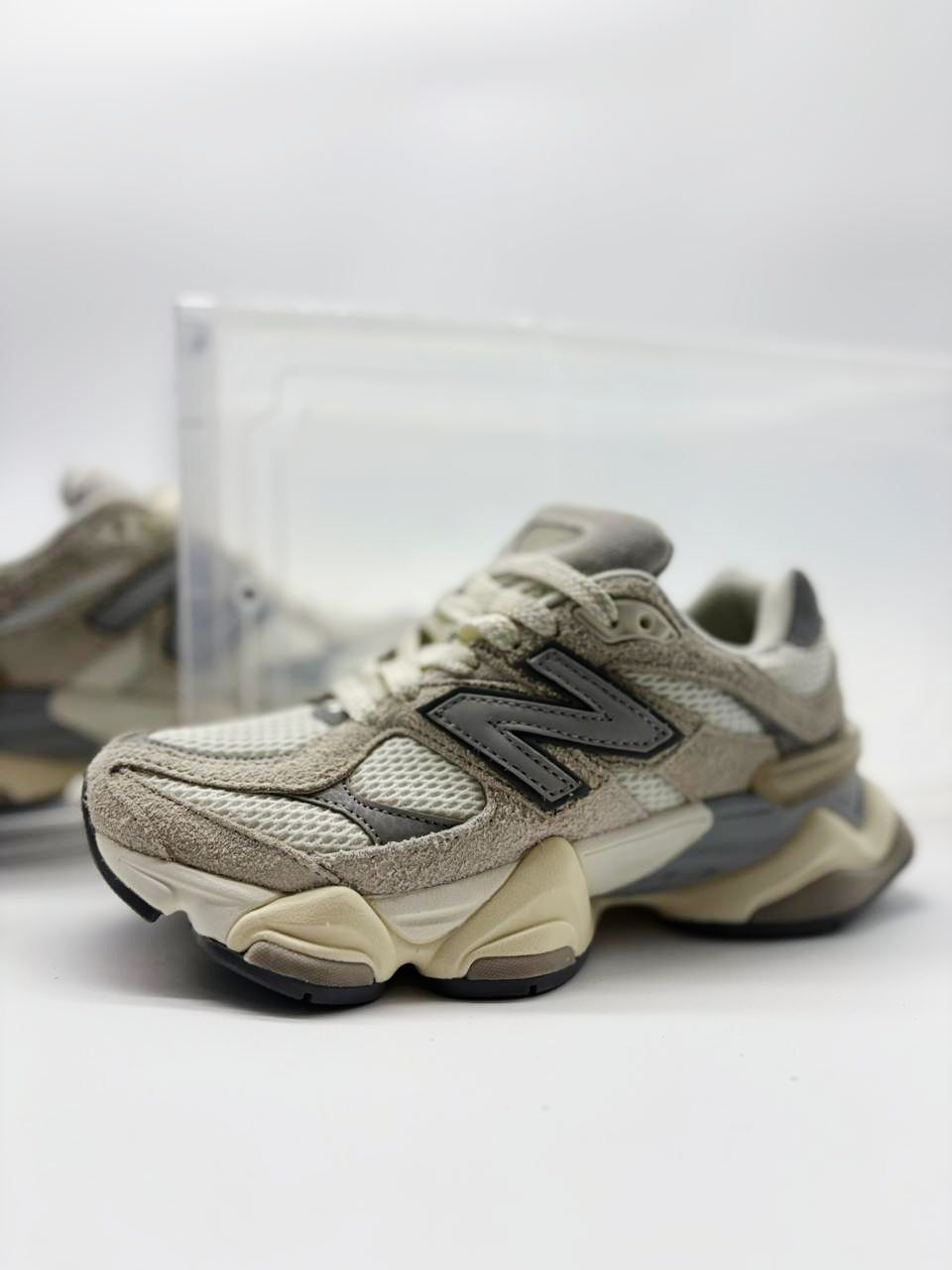 New Balance 9060 Beige/Gris