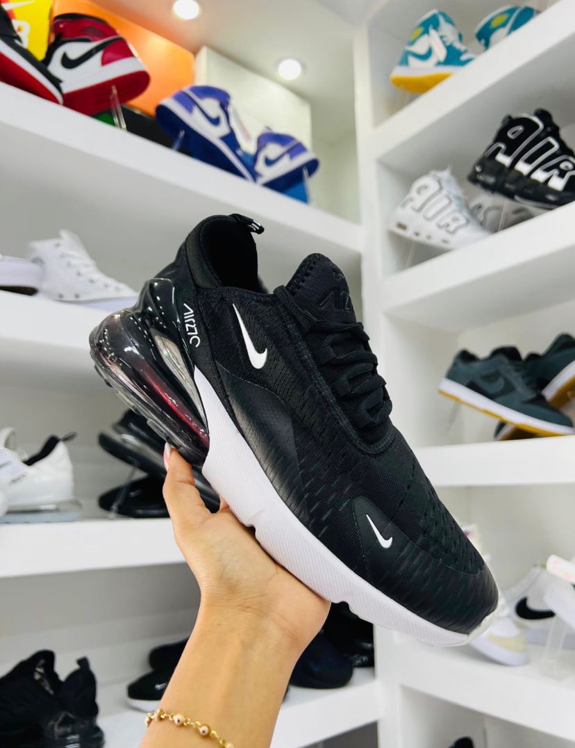 Nike Air Max 270 Negro/Blanco