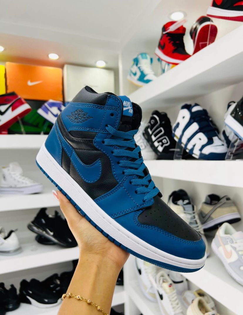 Air Jordan 1 Mid Azul Marino/Negro