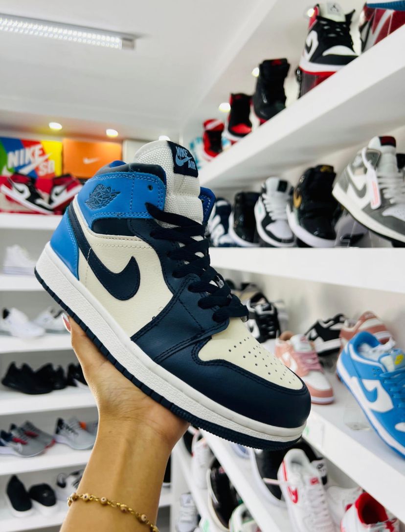 Air Jordan 1 Mid Azul Universidad/Blanco/Negro