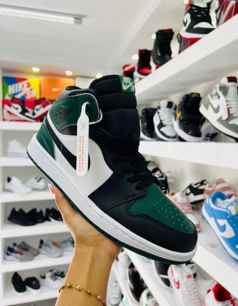 Air Jordan 1 Mid Verde/Negro/Blanco